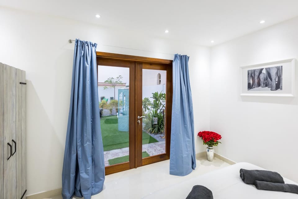 Bedroom, Garden view