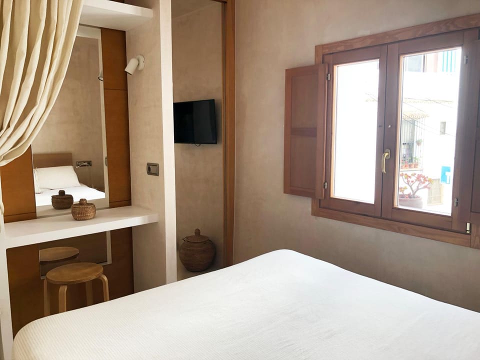 TV and multimedia, Bedroom