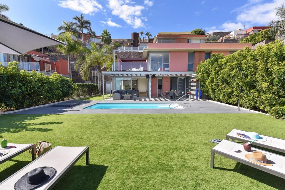 Garden, Swimming pool, sunbed