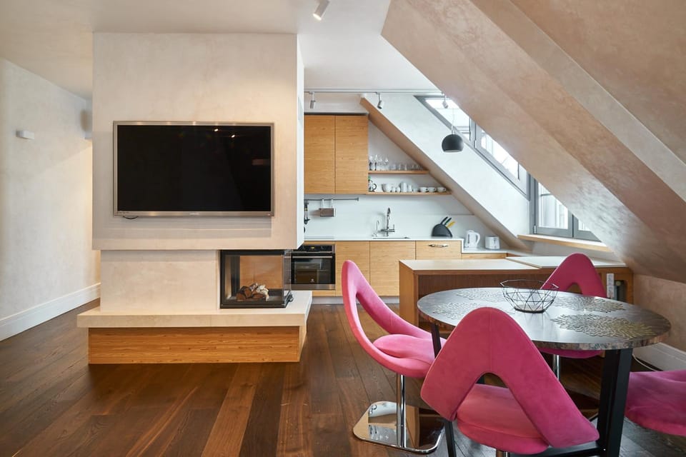 TV and multimedia, Dining area