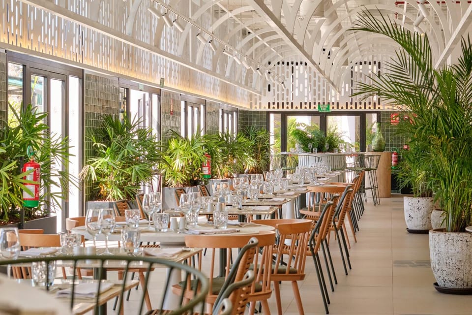 Restaurant/places to eat, Food close-up, Kitchen or kitchenette, Food and drinks, Dining area, Food, Meals, Buffet breakfast
