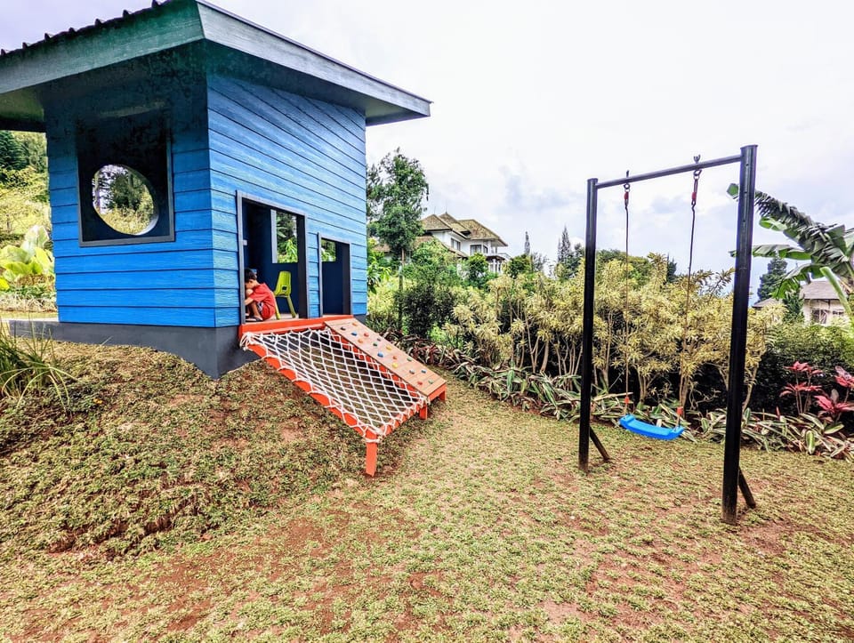 Cottonwood Exclusive Villa @Lembang Asri - Jacuzzi Playground Netflix Billyard Villa in Parongpong