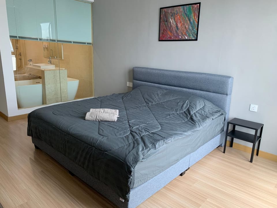 Jazz Service Suites 2 bedroom 35-1 by Yen's Sojourn Apartment in Penang
