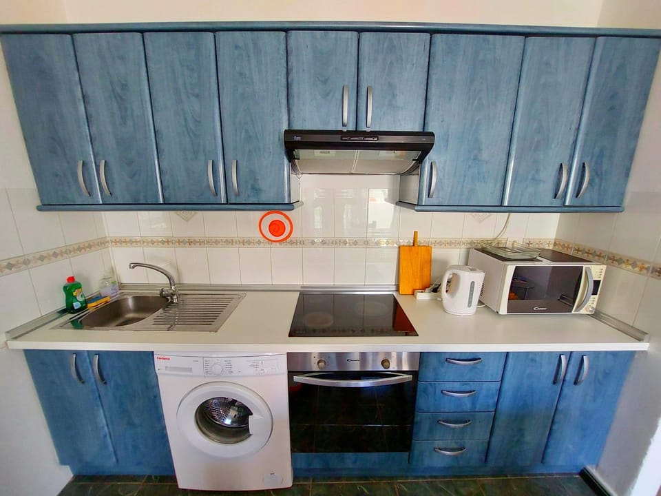 Kitchen or kitchenette, minibar, pet friendly, stove, toaster