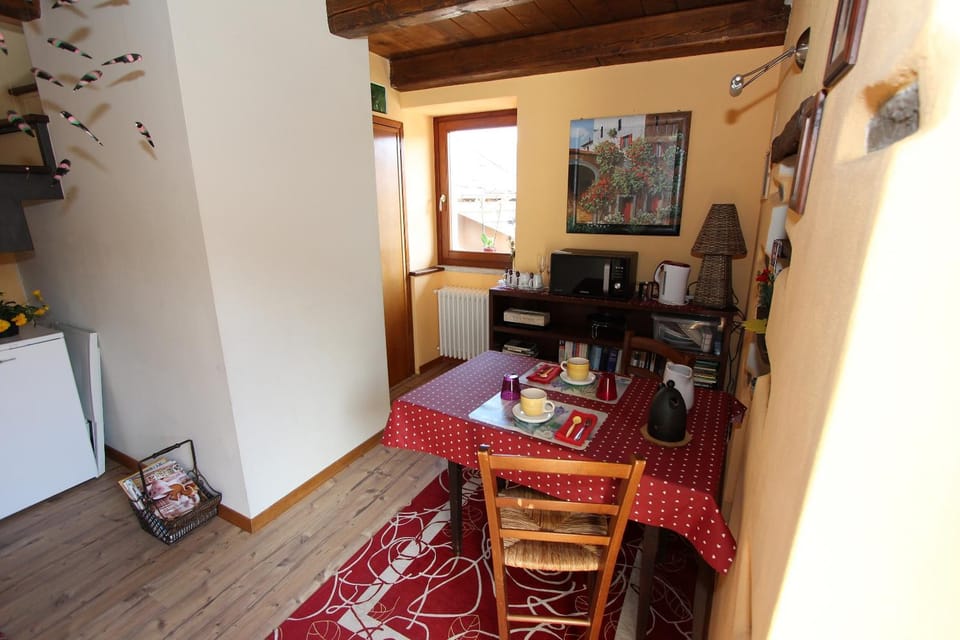 Library, Living room, Photo of the whole room, Dining area