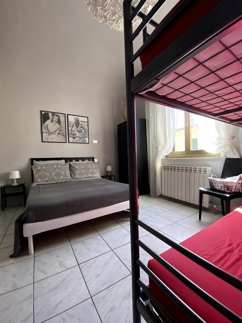 Bed, Photo of the whole room, Bedroom, bunk bed, microwave