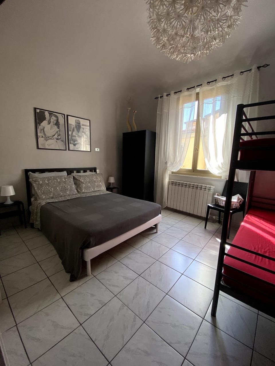 Bed, Photo of the whole room, Bedroom, bunk bed
