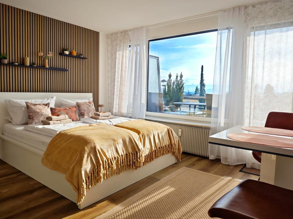 View (from property/room), Photo of the whole room