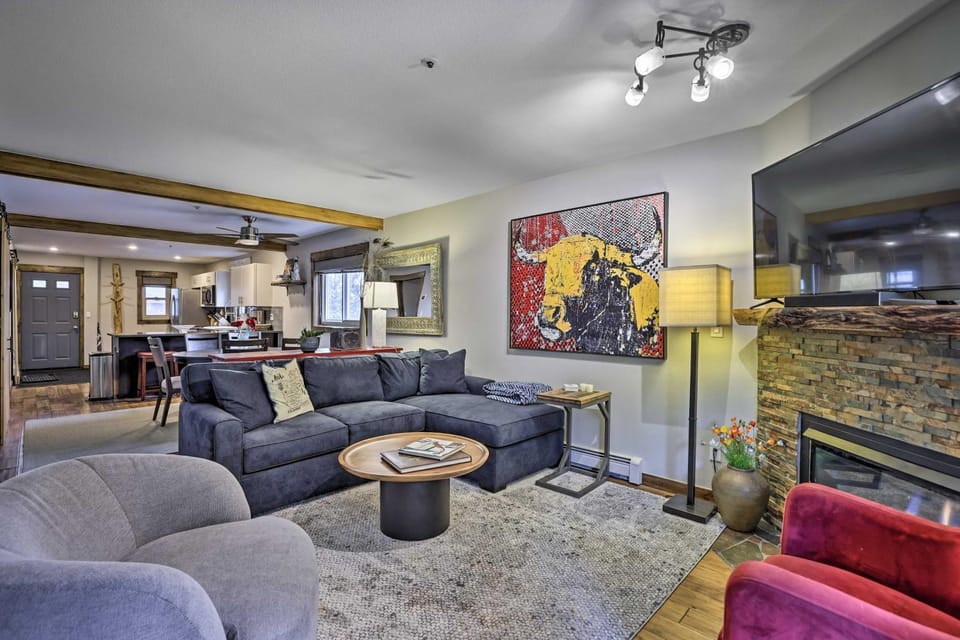 Main Street Frisco Condo w/ Private Patio! House in Frisco