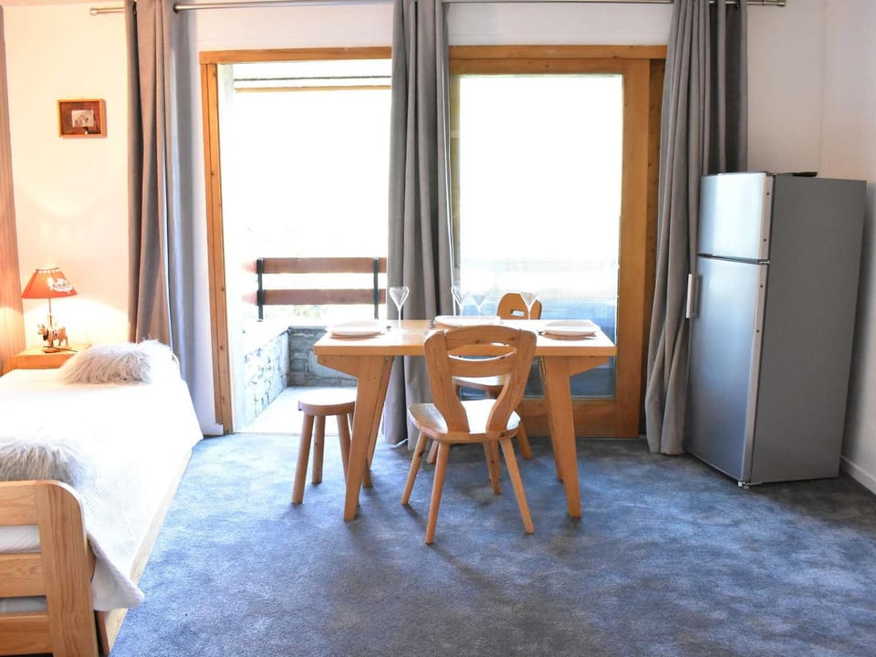 Studio confortable 3/4 personnes près télésiège Méribel - FR-1-180-576 Apartment in Les Allues