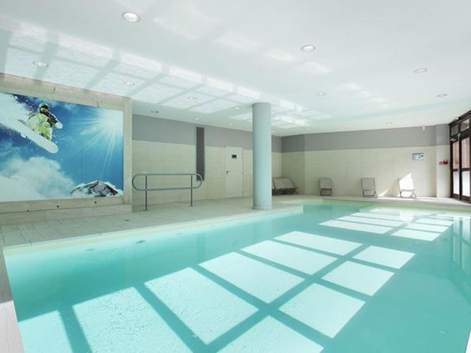 Flaine: 4P au pied des pistes, piscine, parking, 8 pers - FR-1-687-15 Apartment in Arâches-la-Frasse
