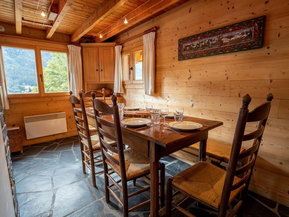 Chalet spacieux à Méribel pour 8 pers · Wi-Fi inclus - FR-1-688-4 Chalet in Les Allues