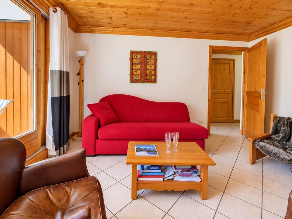Appartement spacieux près des pistes avec Wi-Fi et parking, 2 chambres Apartment in Les Allues