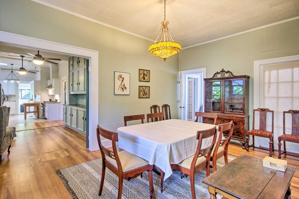 Pet-Friendly Natchez Home: Walk to Downtown! House in Natchez