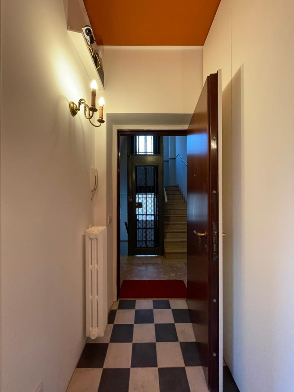 Facade/entrance