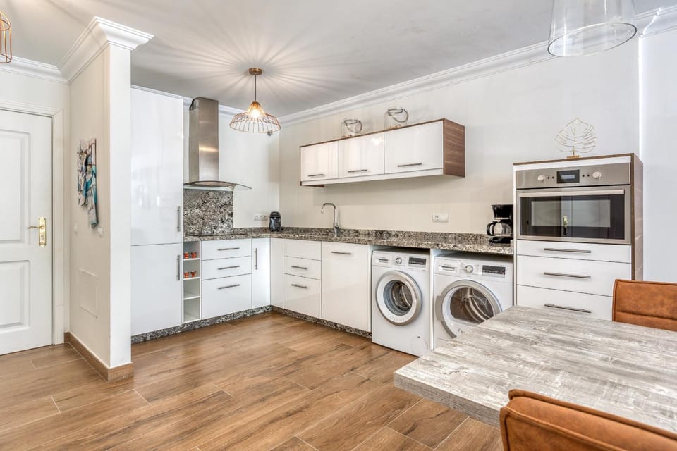 Kitchen or kitchenette, dishwasher, minibar, pet friendly, washing machine
