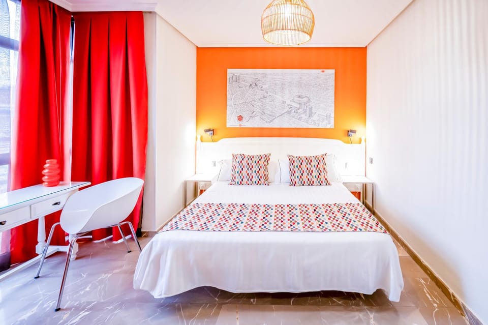 Bed, Photo of the whole room, Bedroom