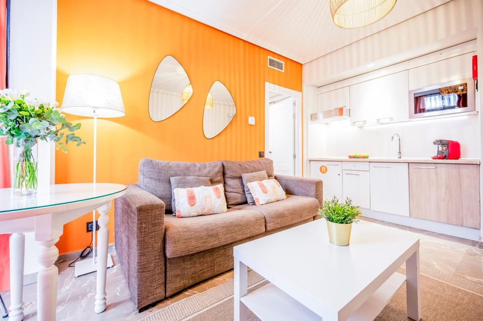 Kitchen or kitchenette, Living room