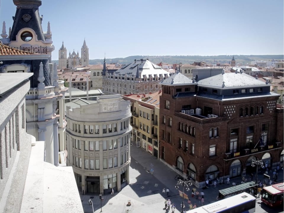 Property building, City view