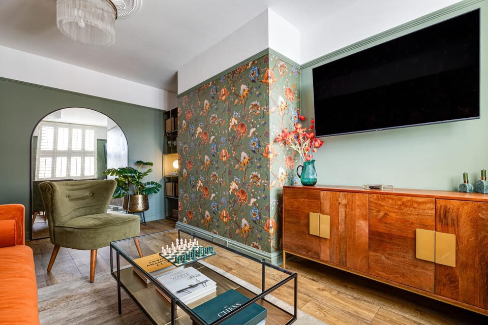 TV and multimedia, Living room, Seating area