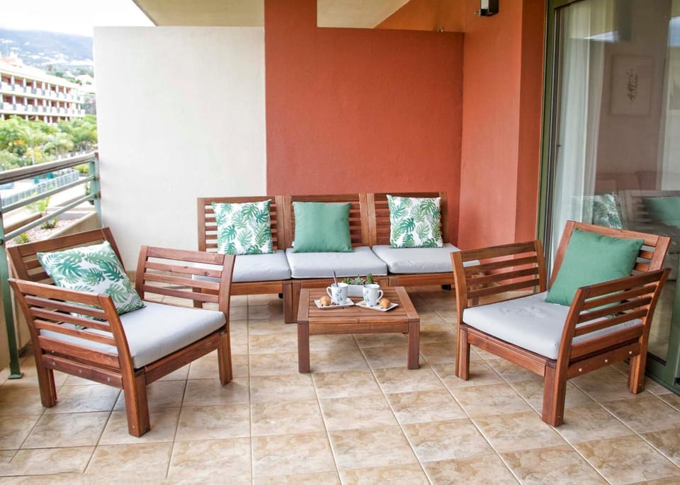 Day, View (from property/room), Balcony/Terrace, Living room, Dining area