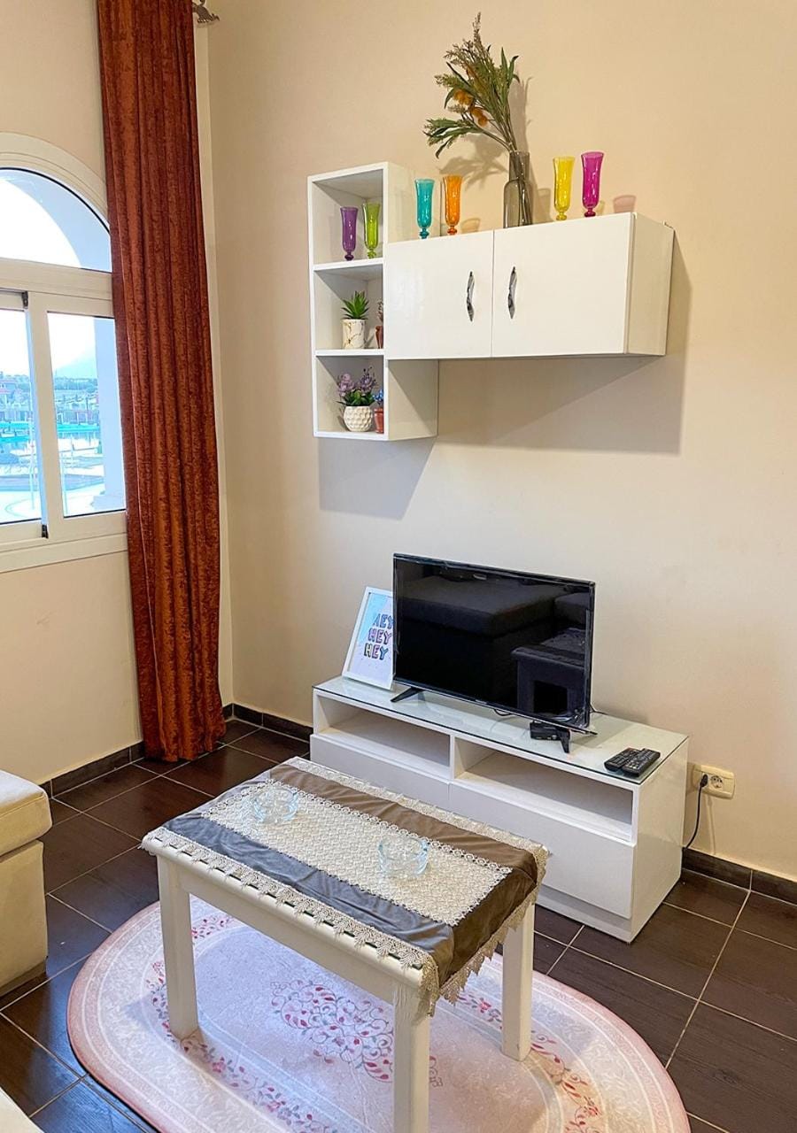 Communal lounge/ TV room, TV and multimedia