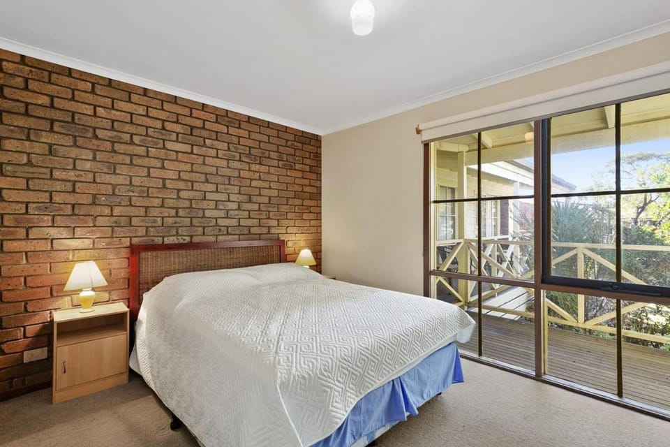 Mcrorie Rest House in Anglesea