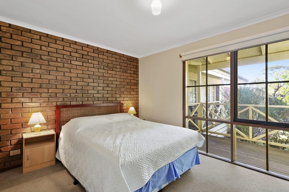 Mcrorie Rest House in Anglesea