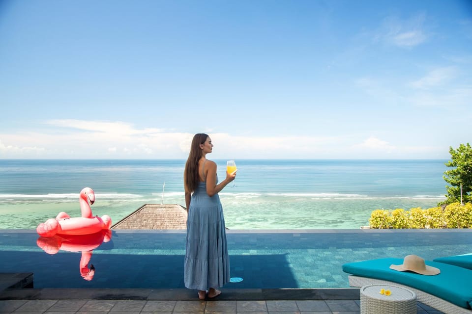 People, Natural landscape, View (from property/room), Pool view, Sea view, Swimming pool, group of guests, sunbed