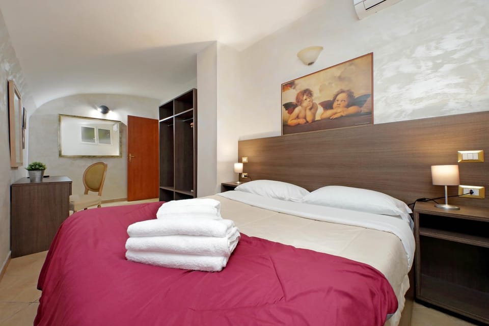 Gallery Home Apartment in Rome