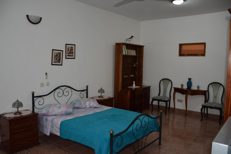 Bedroom, hair dresser