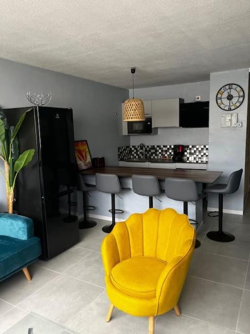 Le Chacha - superbe appartement à 2 minutes de la plage à pied Apartment in Les Trois-Îlets