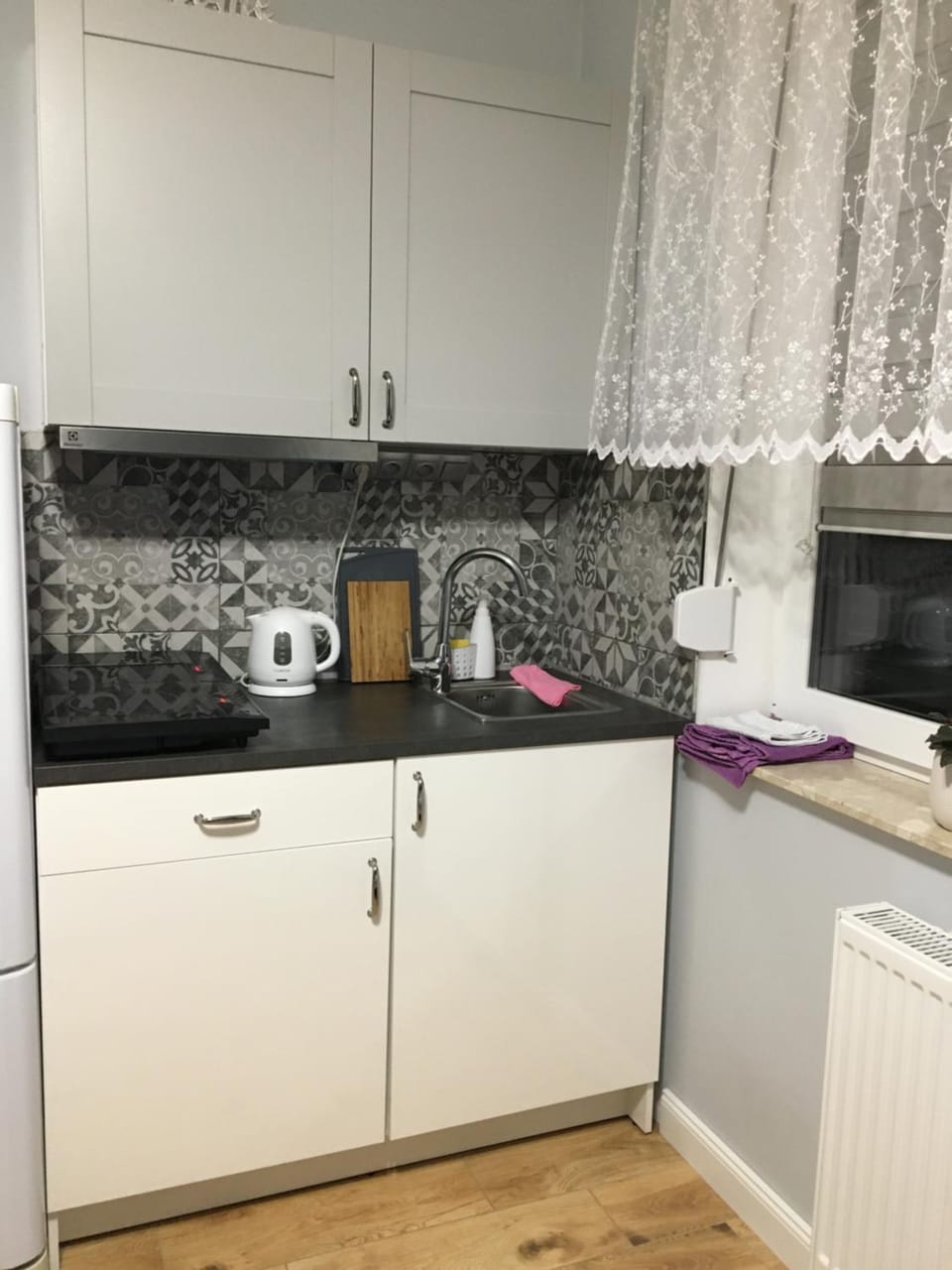 Studio Jutrzenka z łazienką by Apartamenty na dni Wrocław Apartment in Wroclaw