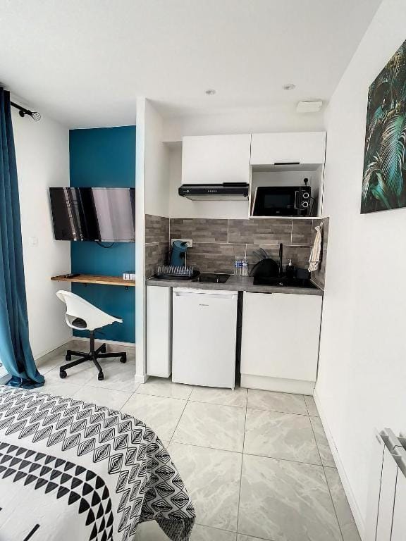 Kitchen or kitchenette, Photo of the whole room