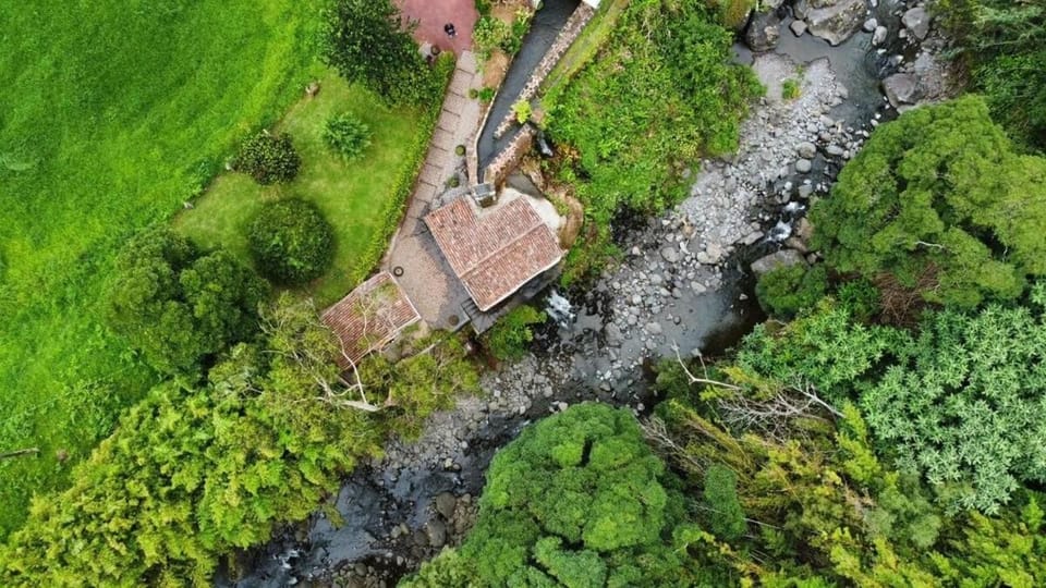 Ribeira do Guilherme - Watermill house Botanic Garden Chalet in Azores District