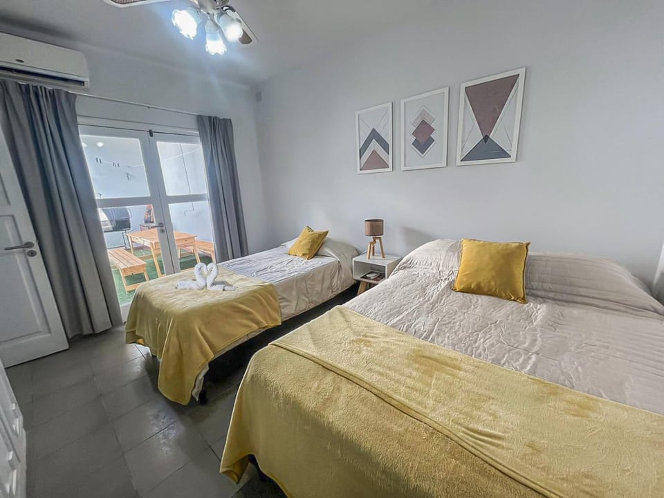 Photo of the whole room, Decorative detail, Bedroom, Guests