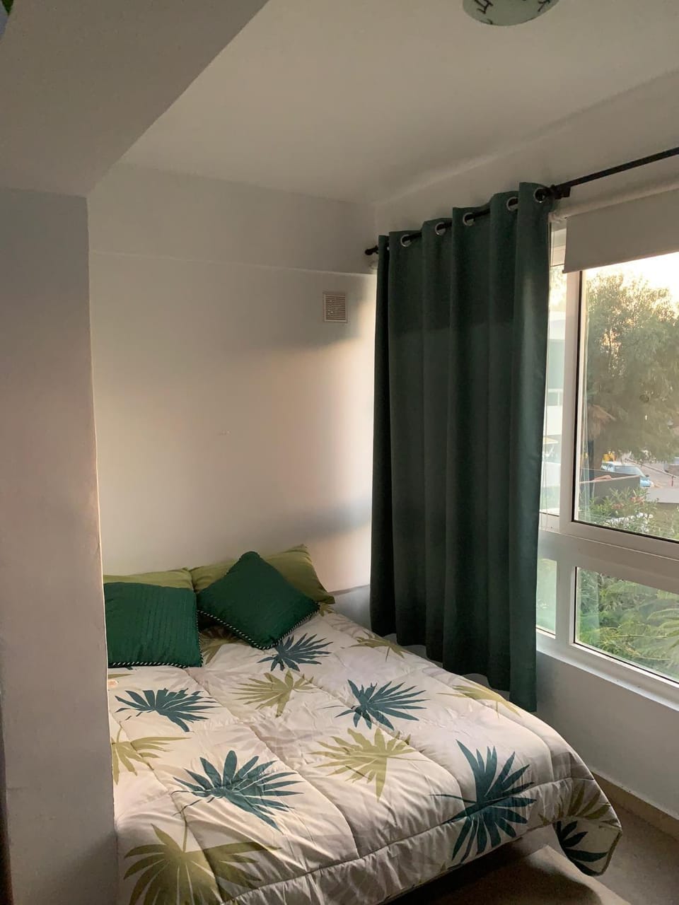 Bed, Photo of the whole room
