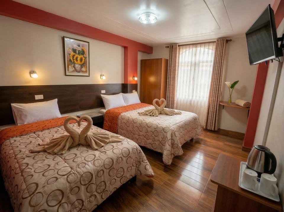 TV and multimedia, Photo of the whole room, Bedroom