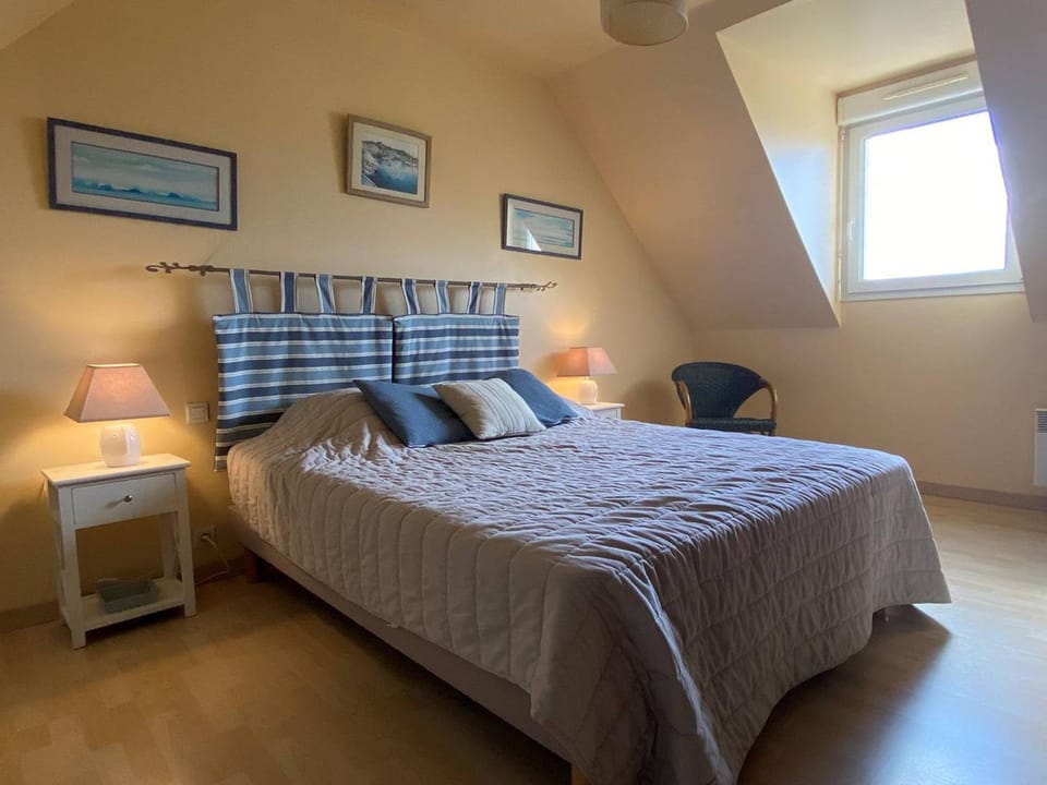 Maison 3* face à la mer avec WiFi, à 200m du littoral, terrasse, parking, et tout confort à Pleumeur-Bodou - FR-1-368-366 House in Trégastel