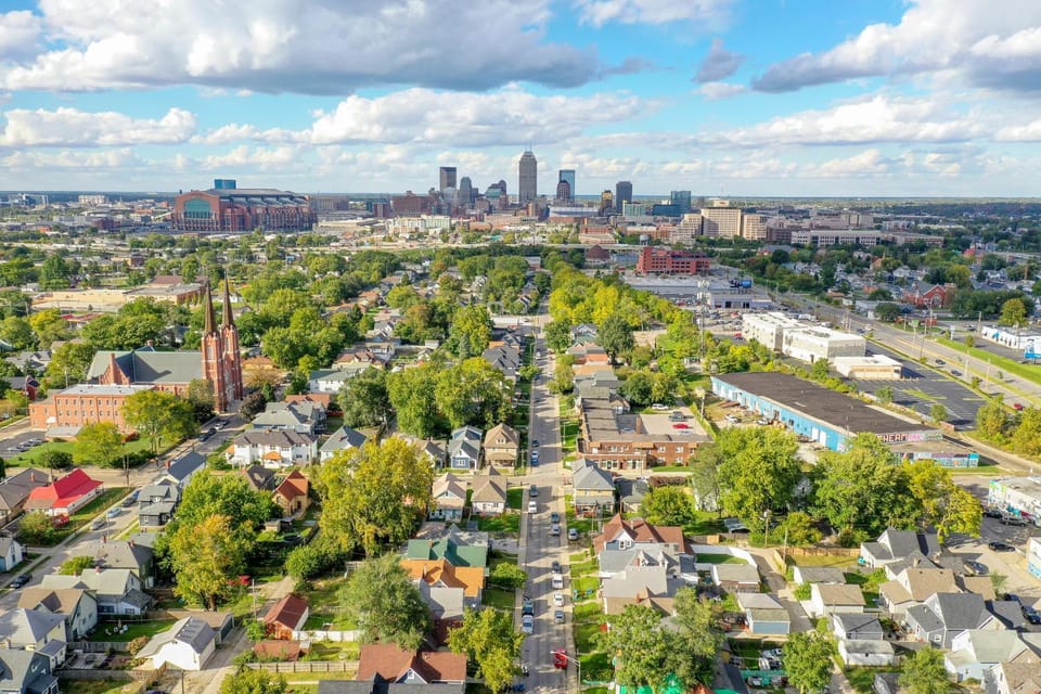 3 BR Cozy Home Near Indy Downtown , Foosball Table House in Indianapolis