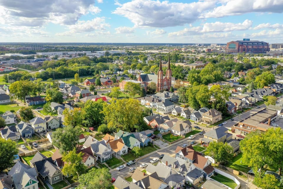 3 BR Cozy Home Near Indy Downtown , Foosball Table House in Indianapolis