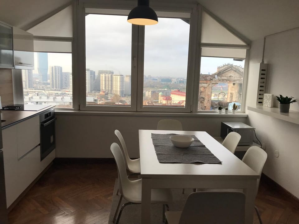 Dining area, City view