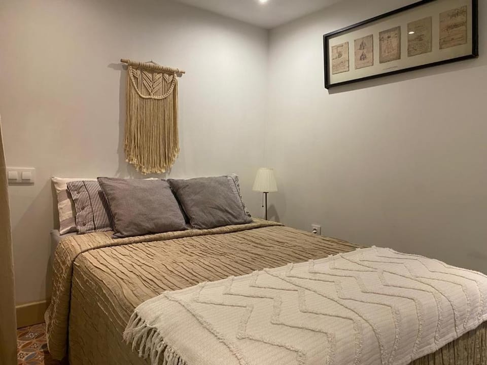 Lovely Coquette loft, heart of cuitat vella El Carmen Valencia Apartment in Valencia