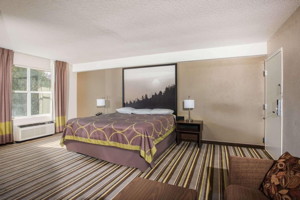 Photo of the whole room, On site