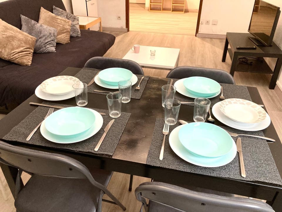 Living room, Dining area