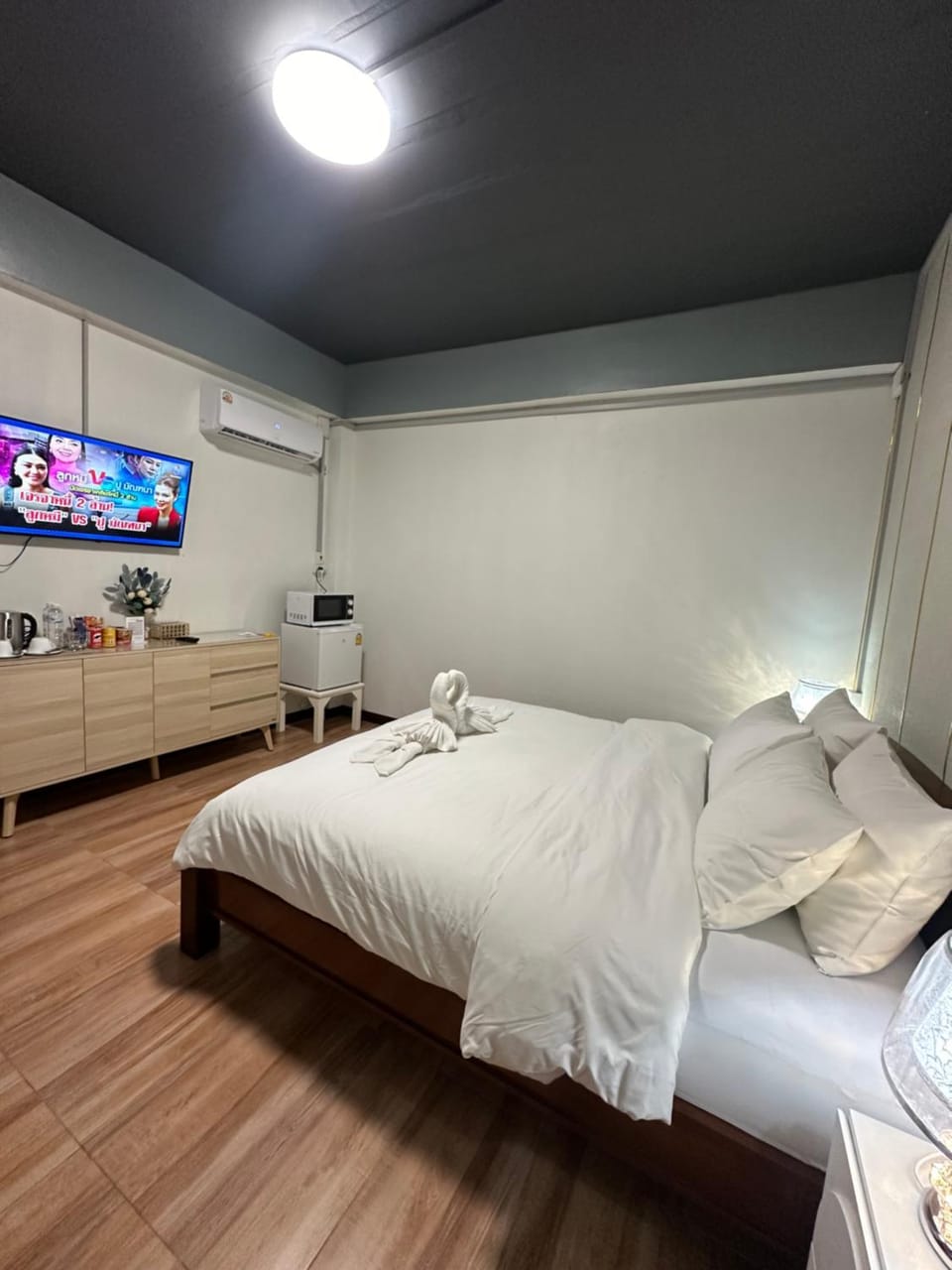 Service Apartment ห้อง102 ใจกลางเมืองใกล้แหล่งท่องเที่ยว Apartment in Thailand