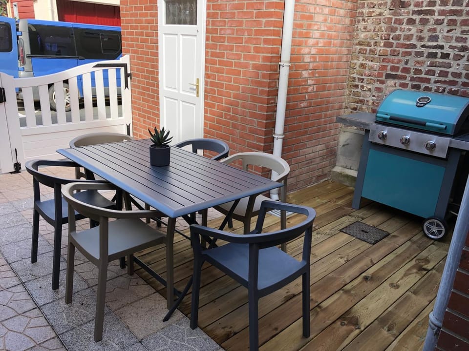 Balcony/Terrace, Inner courtyard view