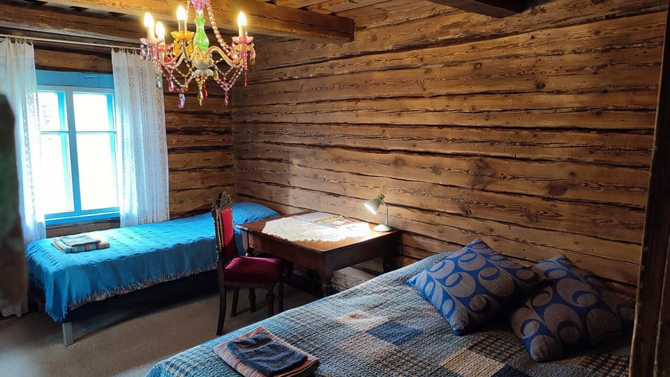 Bed, Living room, Photo of the whole room, Bedroom