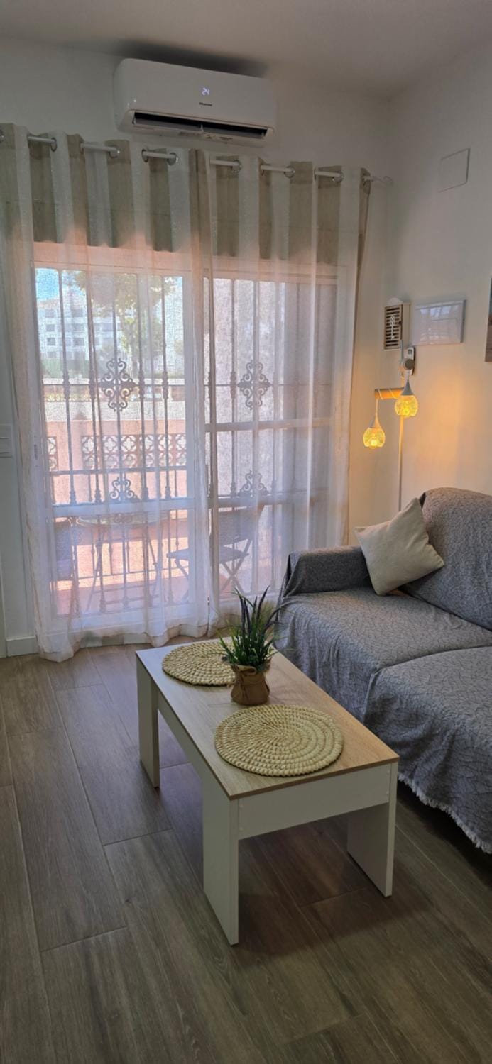 Living room, Seating area, air conditioner
