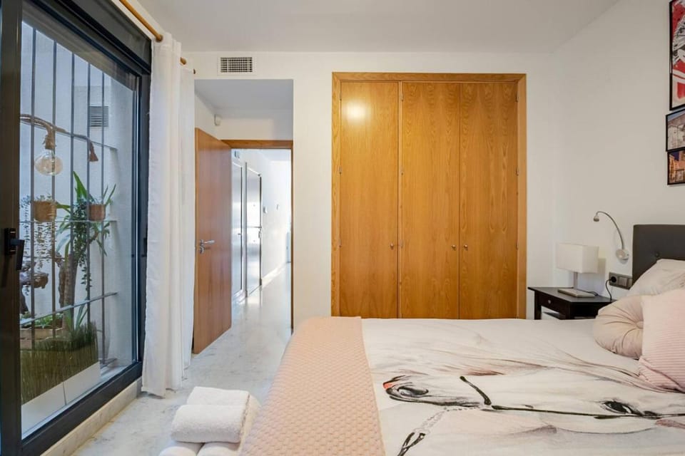 Bed, wardrobe